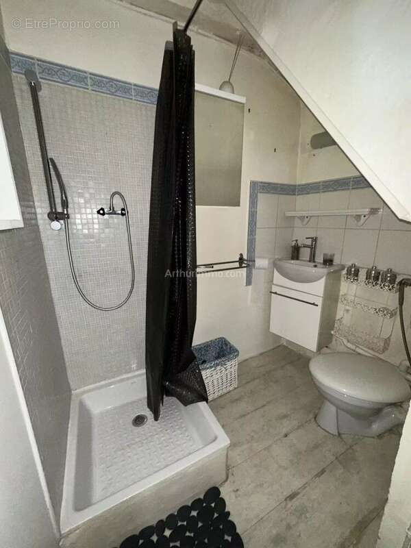 Appartement à SAINT-ANDRE-LES-ALPES