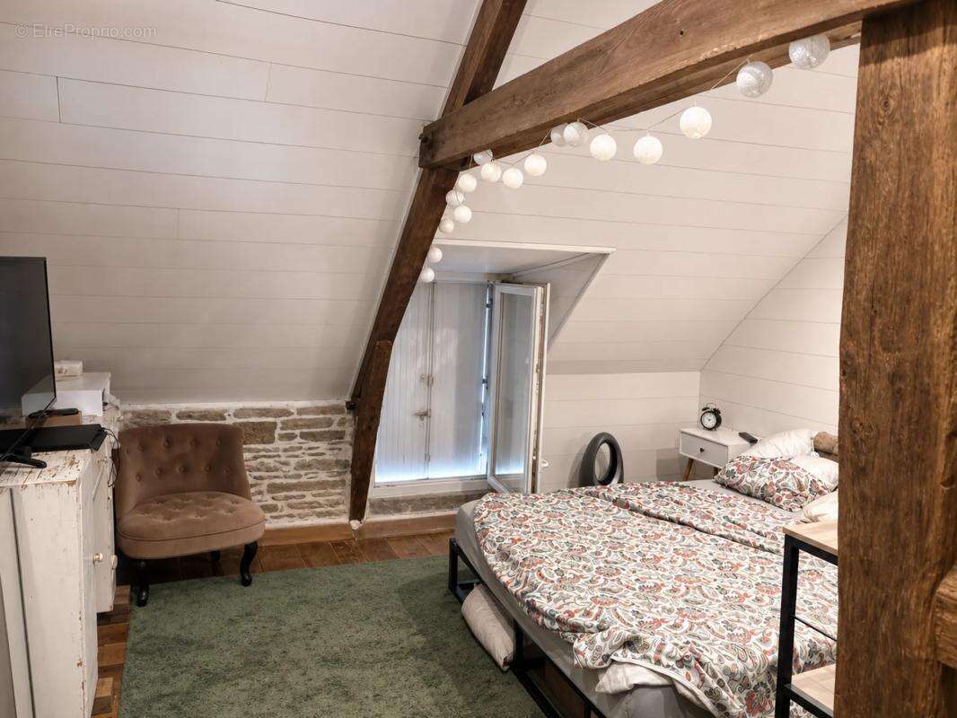Maison de 13 pièces de 380 m² à Évellys - photo 4