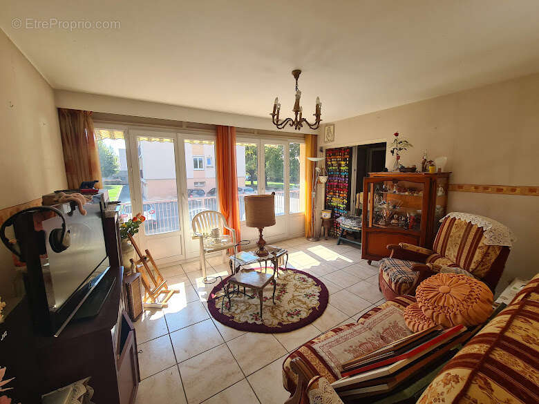 Appartement à GUILHERAND-GRANGES