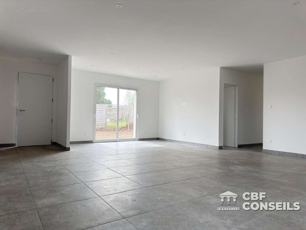 Maison à PONT-DU-CHATEAU