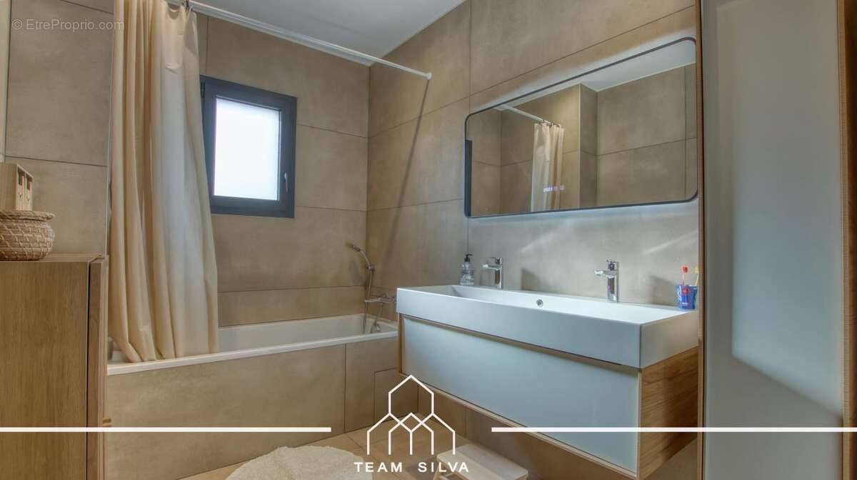 Maison 105 m² à Echalas  - photo 10