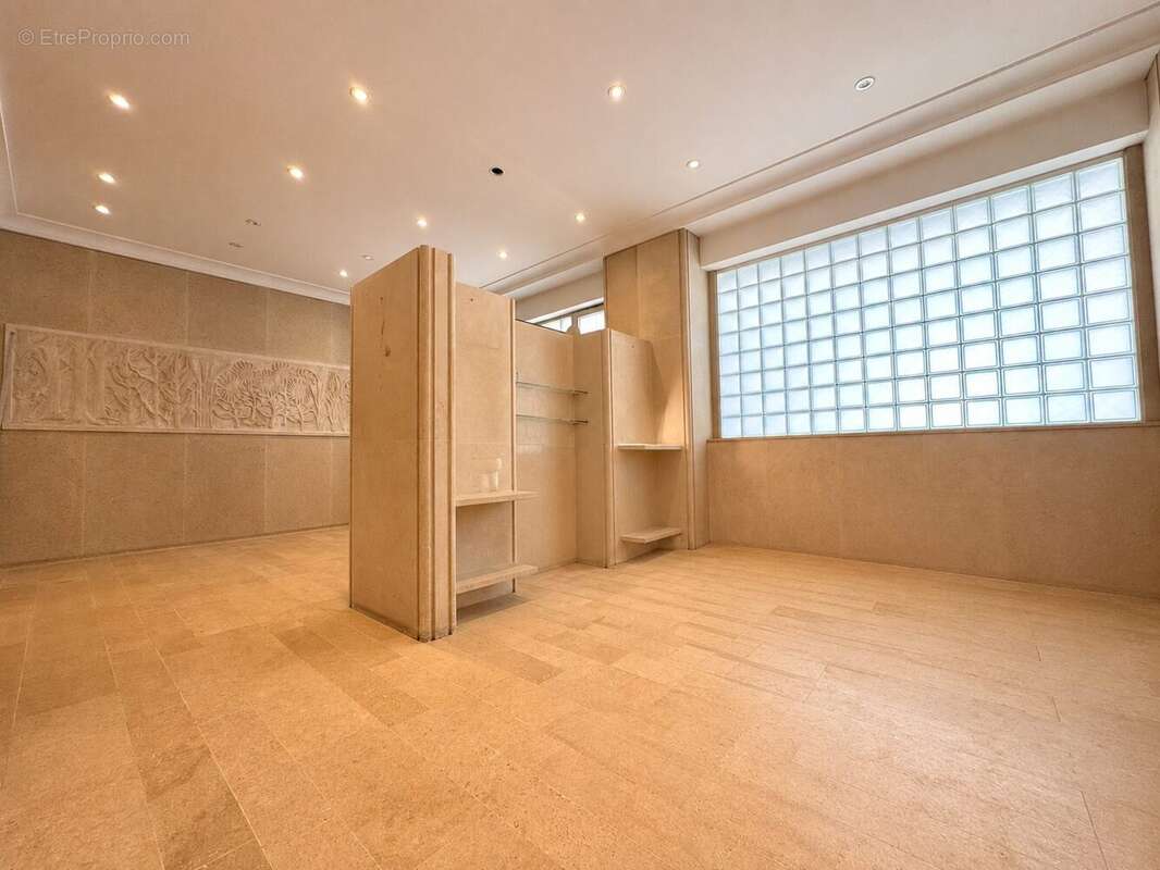 Appartement 99 m² à Paris-11e  - photo 2