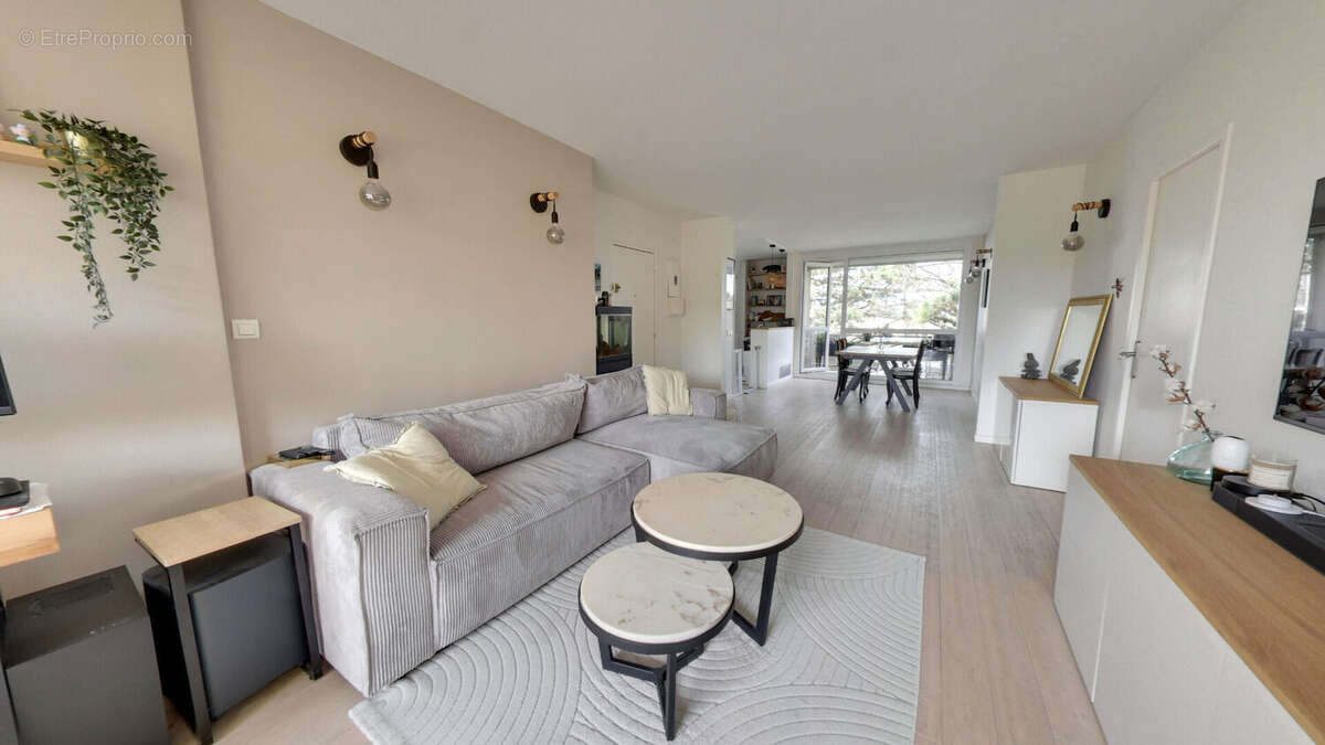 Appartement à LE PLESSIS-TREVISE