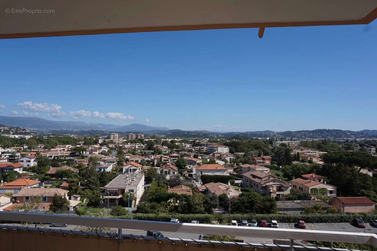 Appartement à MANDELIEU-LA-NAPOULE