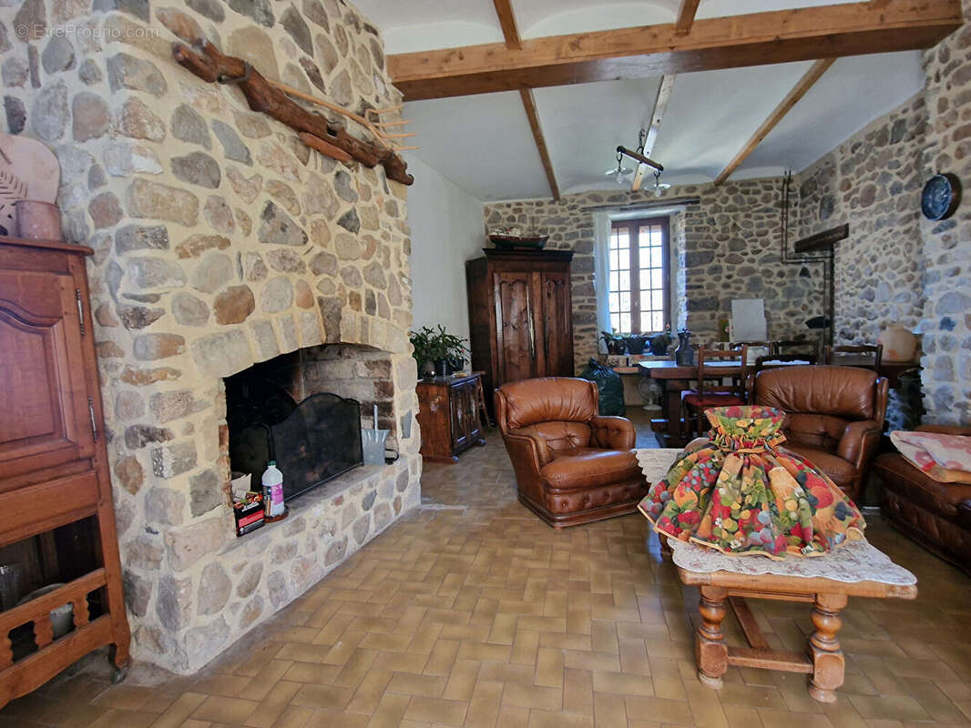 Maison à SAINT-AMBROIX