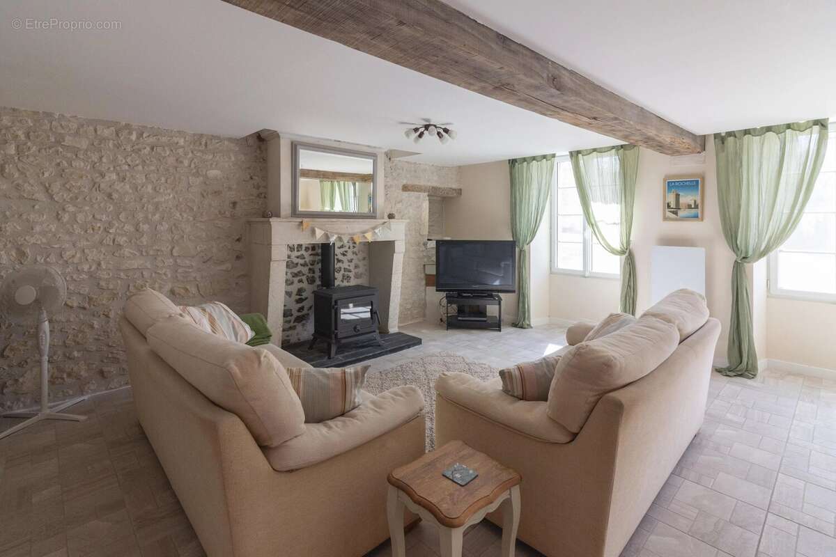 Maison à PERIGNAC