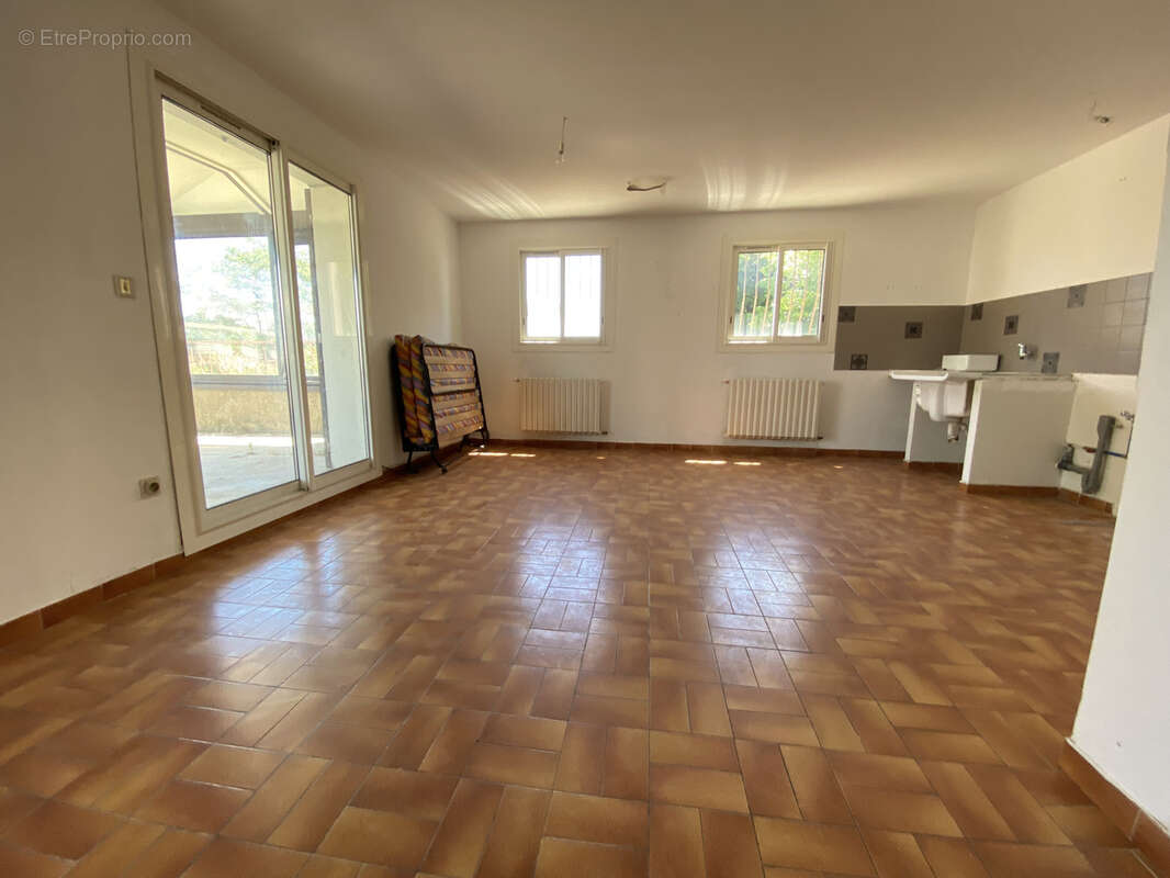 Maison à SOLLIES-VILLE