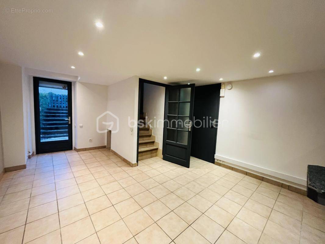 Appartement à VILLIERS-SUR-MORIN