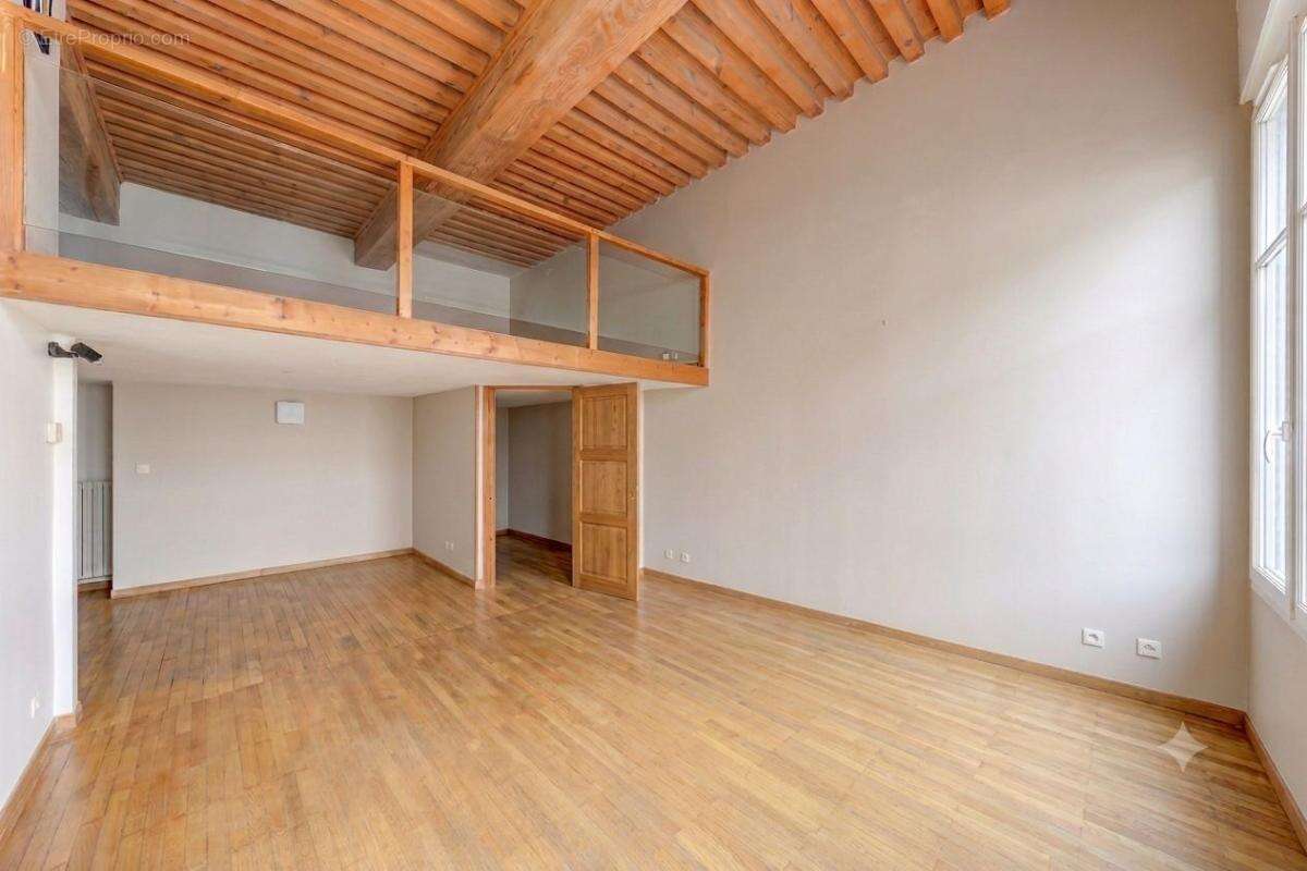 Appartement  À Vendre - photo 2