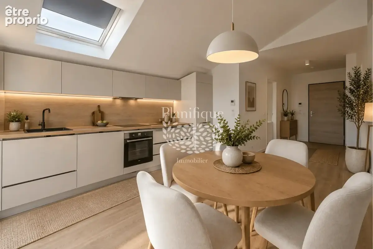 Duingt   Lac d'Annecy  Appartement T3 aux combles avec deux balcons et parking intérieur - photo 2