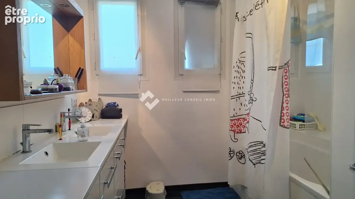 Maison 6 pièces 158 m² à vendre à Fontaine-Le-Comte (86240) - photo 3