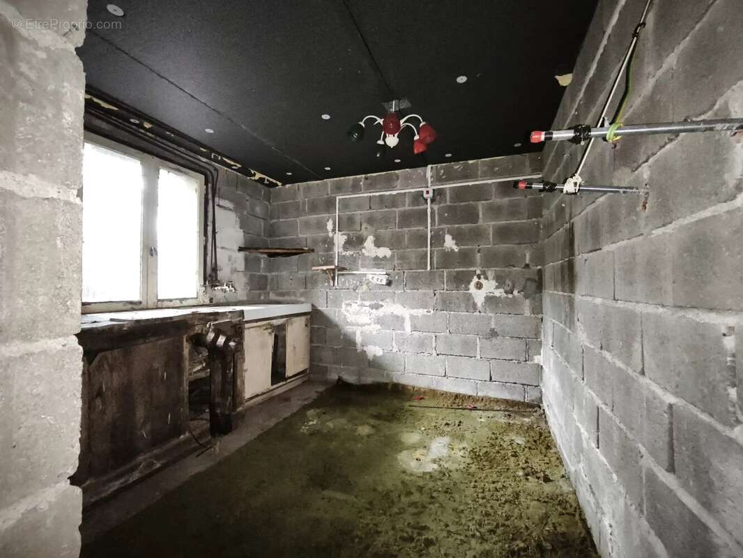 Maison à DECAZEVILLE