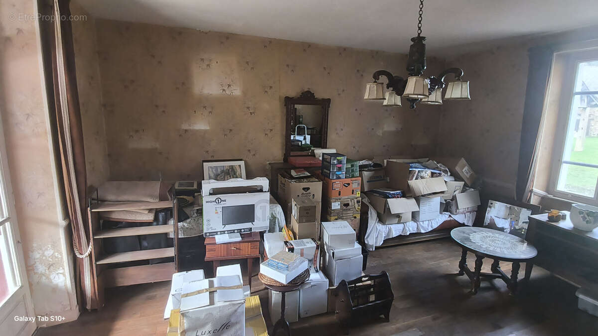 Maison à SAINT-VITTE-SUR-BRIANCE