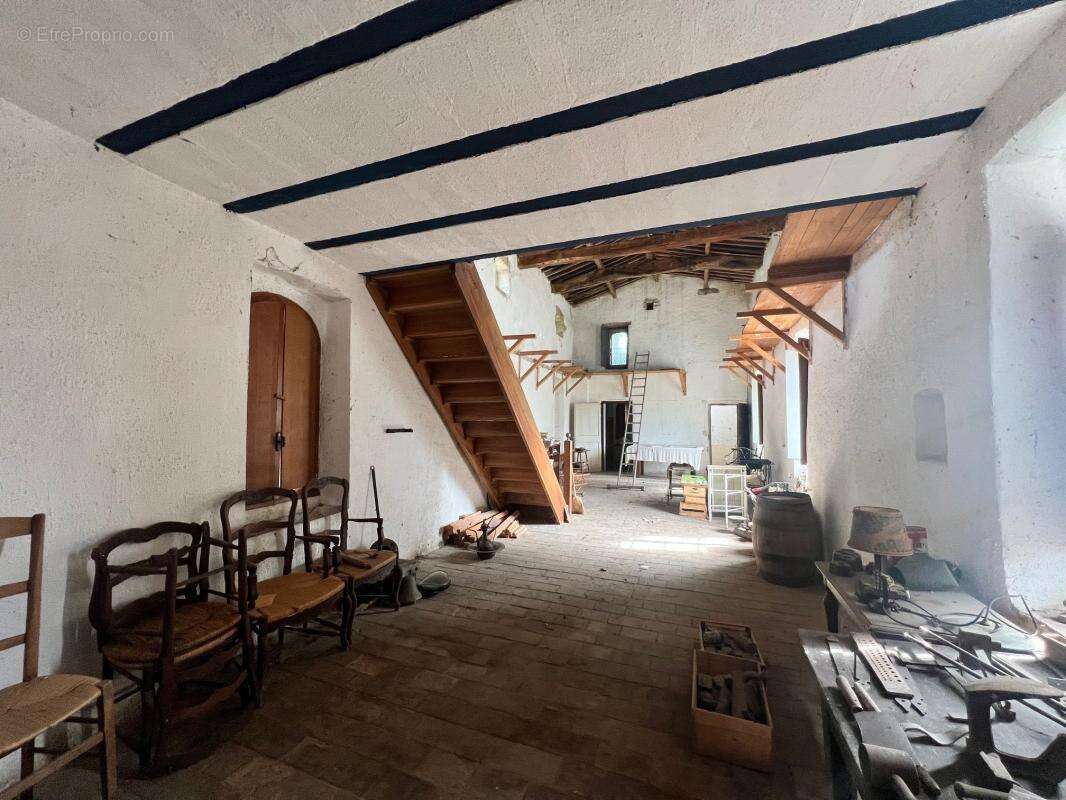 Maison à SAINT-ANDRE-DE-CRUZIERES