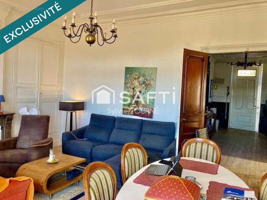 Maison 190 m² à Castelnau-D'auzan  - photo 2