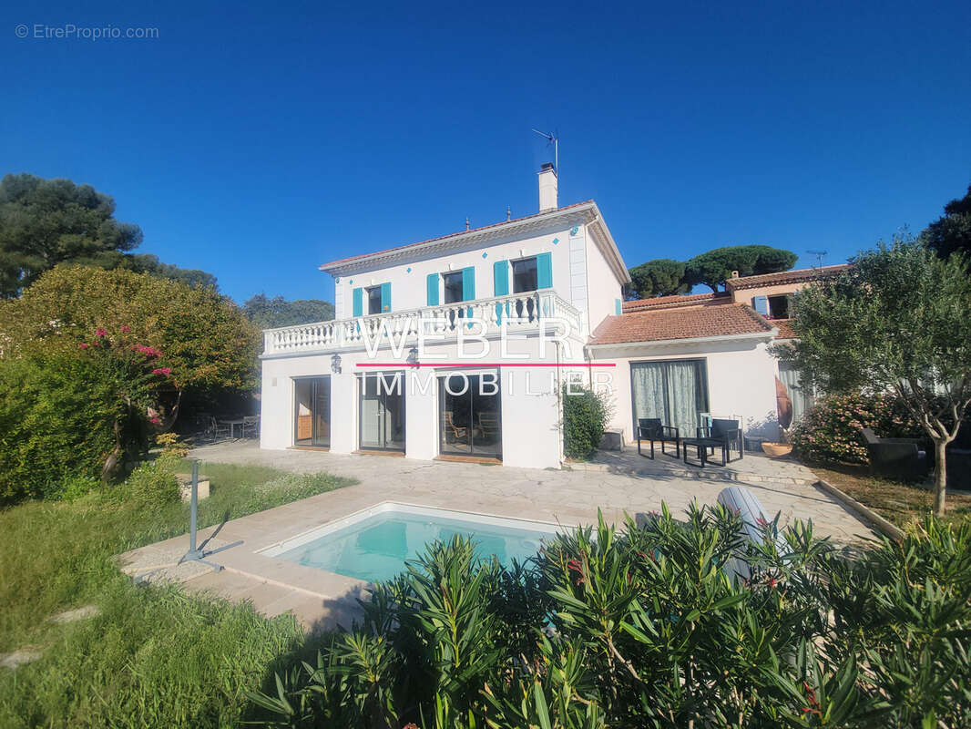 TOULON OUEST  - MAISON 200 m2 - 6 chambres - Piscine - photo 4