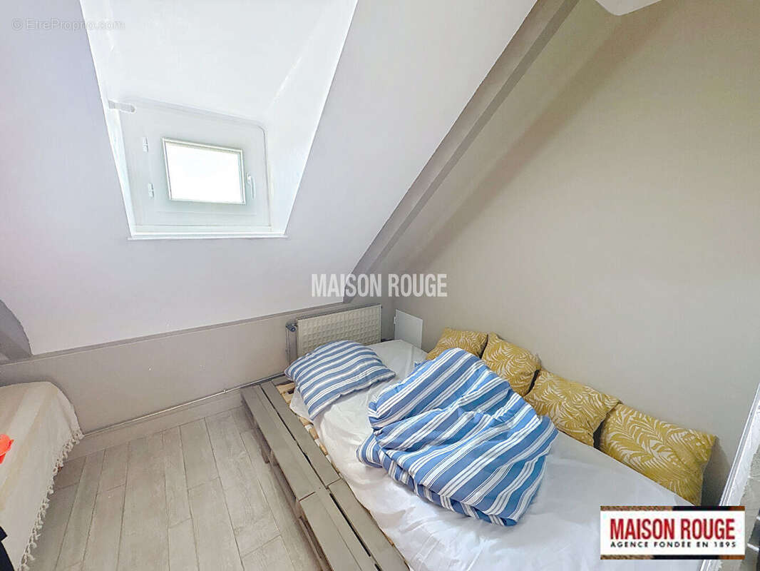 Maison de bourg en pierre à moderniser avec 5 chambres, jardin arboré et garage au coeur de Plourhan - photo 20