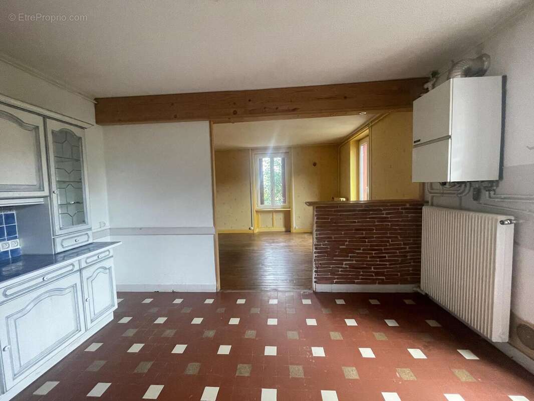 Photo 3 - Appartement à AMPLEPUIS