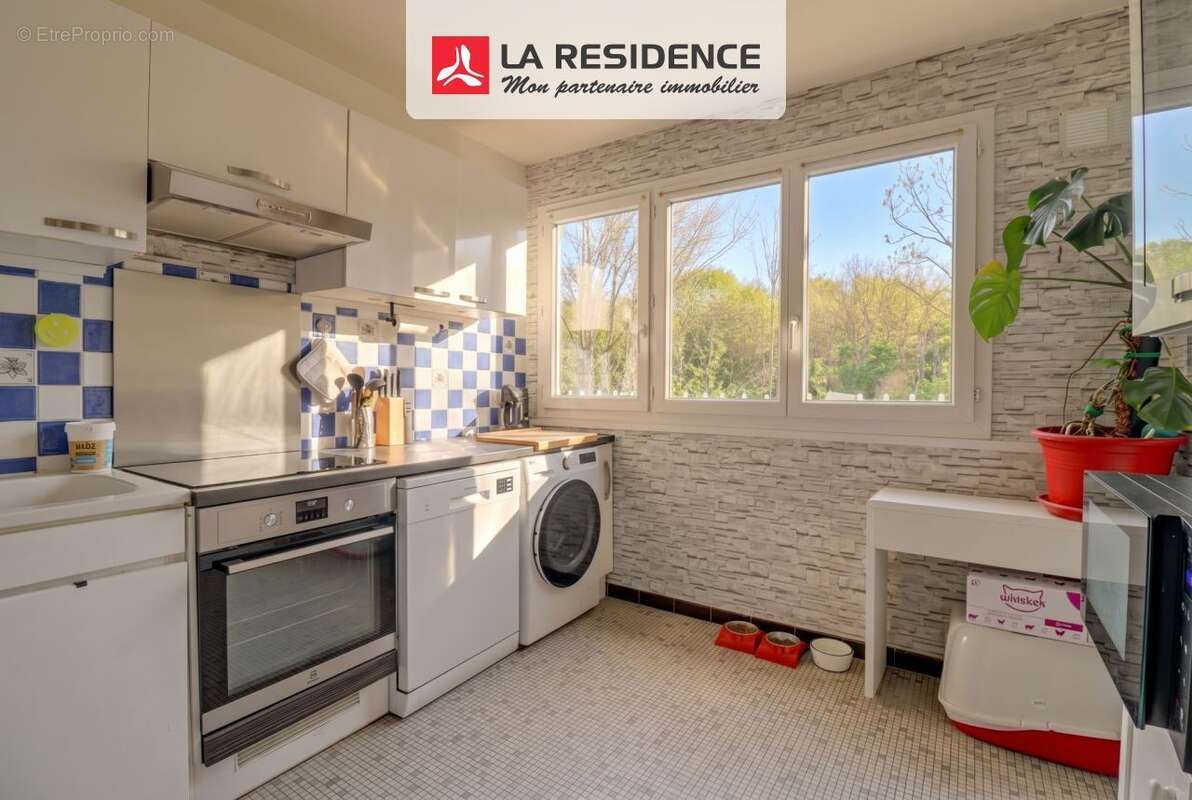 Appartement à VERNEUIL-SUR-SEINE