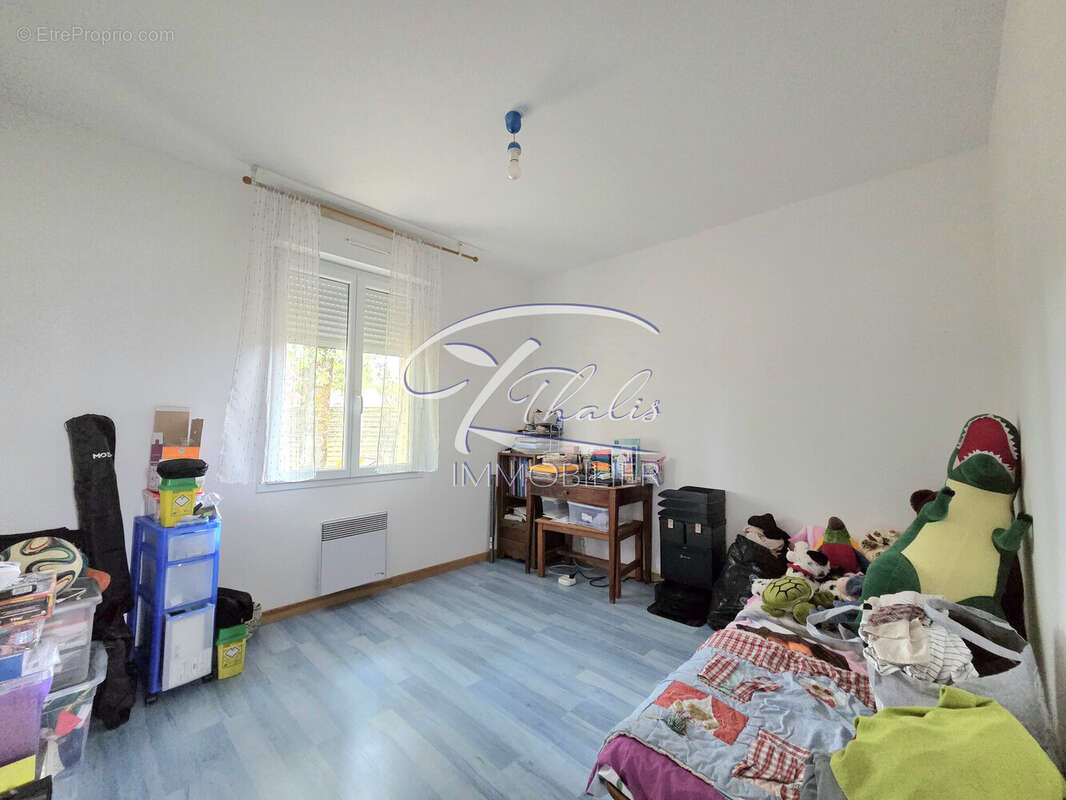 Maison 80 m² à La Lande-De-Fronsac  - photo 7