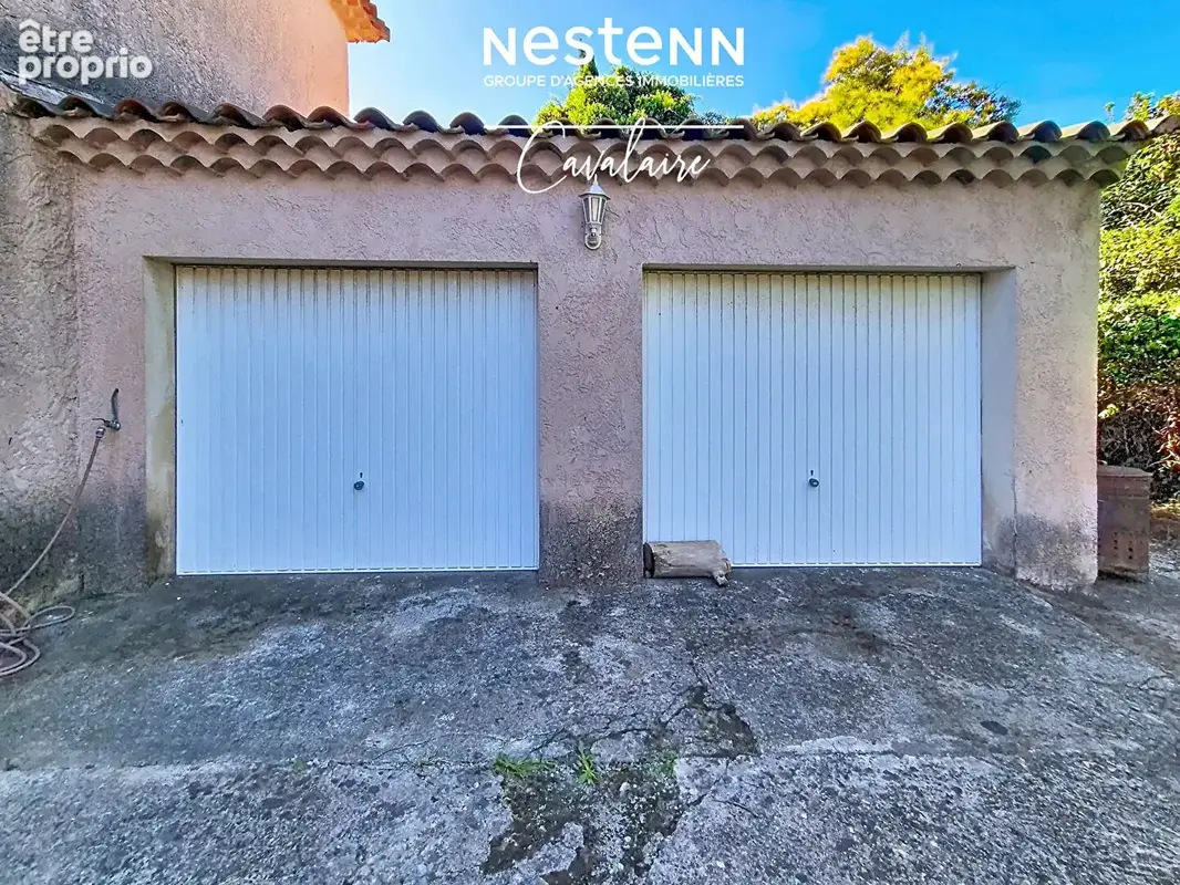 Environnement calme pour cette maison d'environ 141 m² sur  un terrain de 792 m² avec piscine et double garage - photo 24