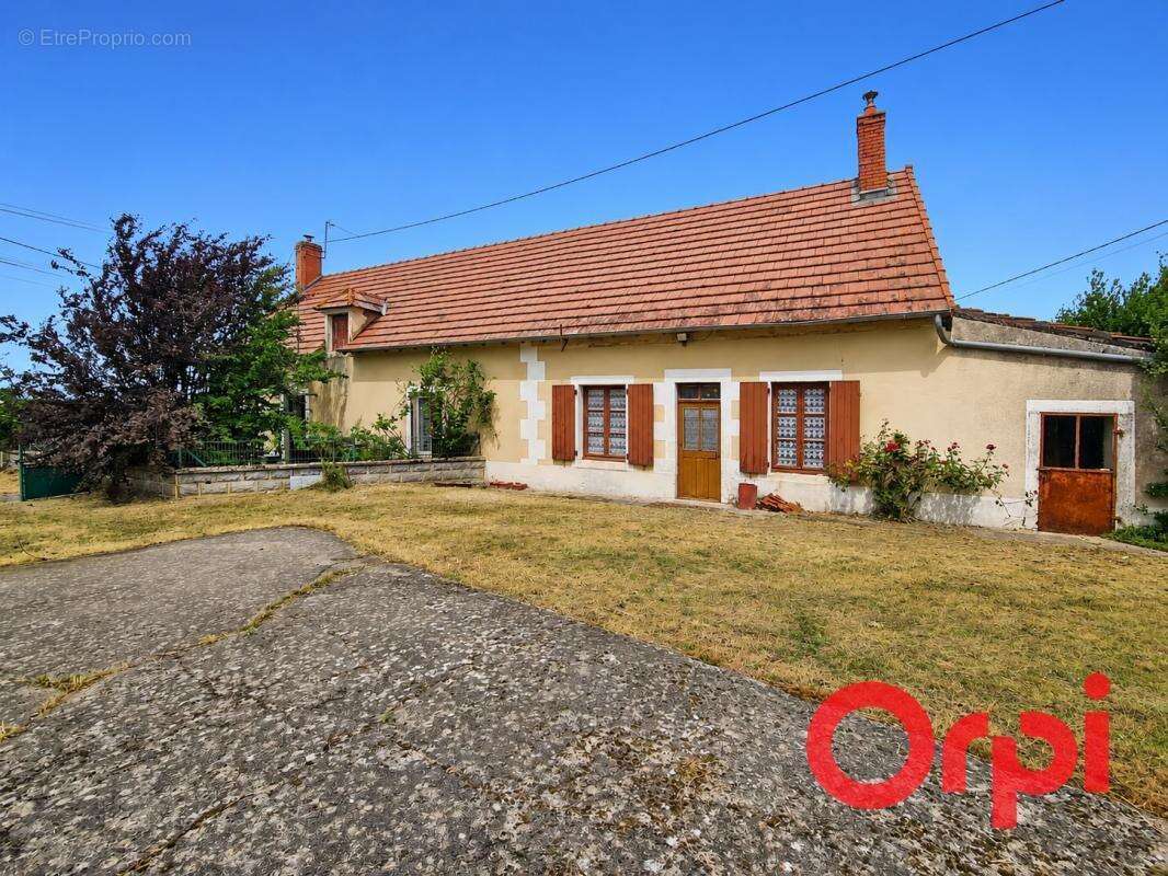 Maison avec grange - Beau potentiel - photo 2