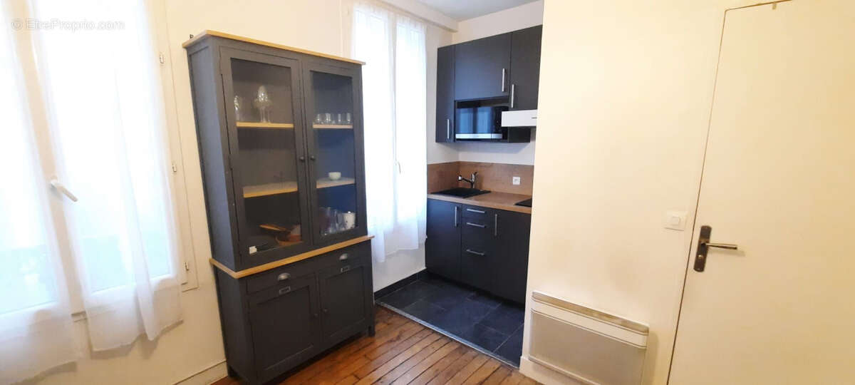 Appartement à PARIS-20E