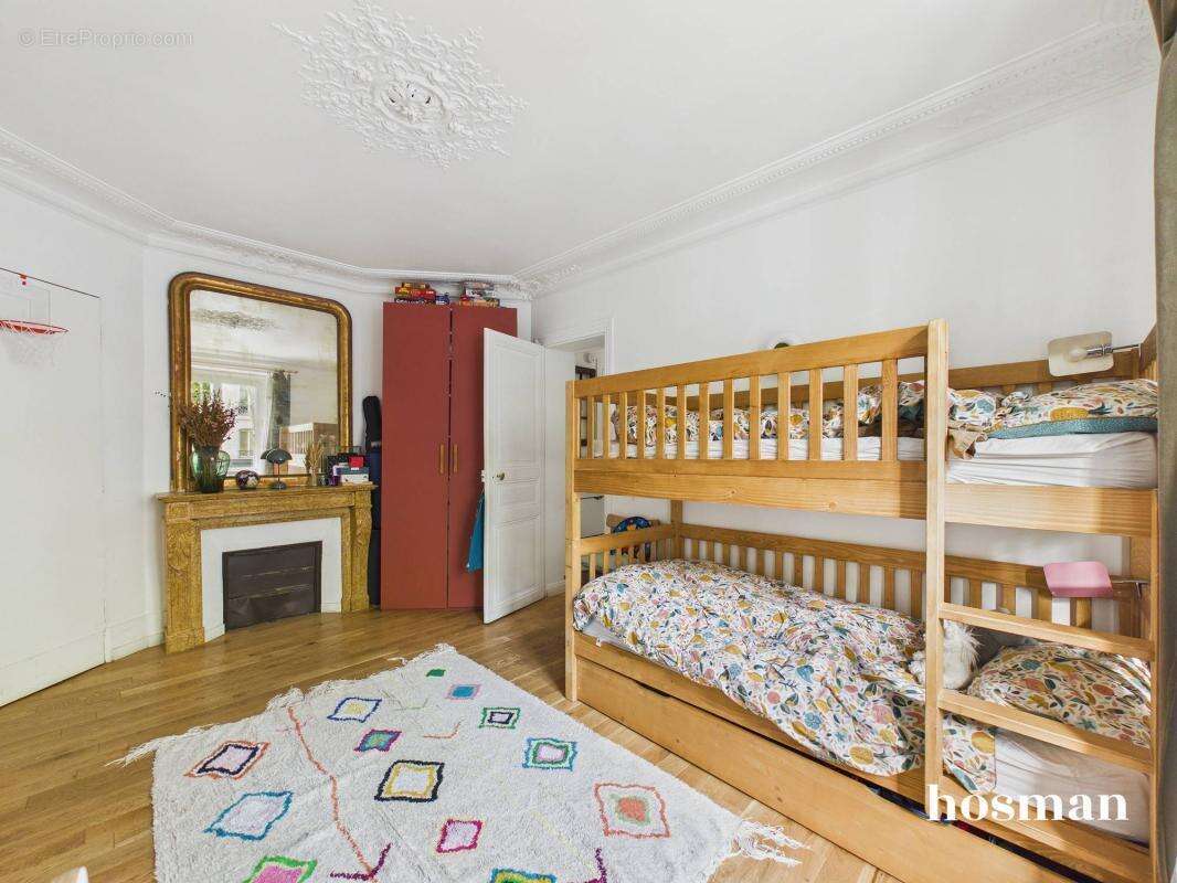 Appartement à PARIS-10E
