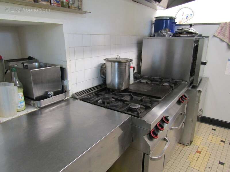 Commerce à SARLAT-LA-CANEDA