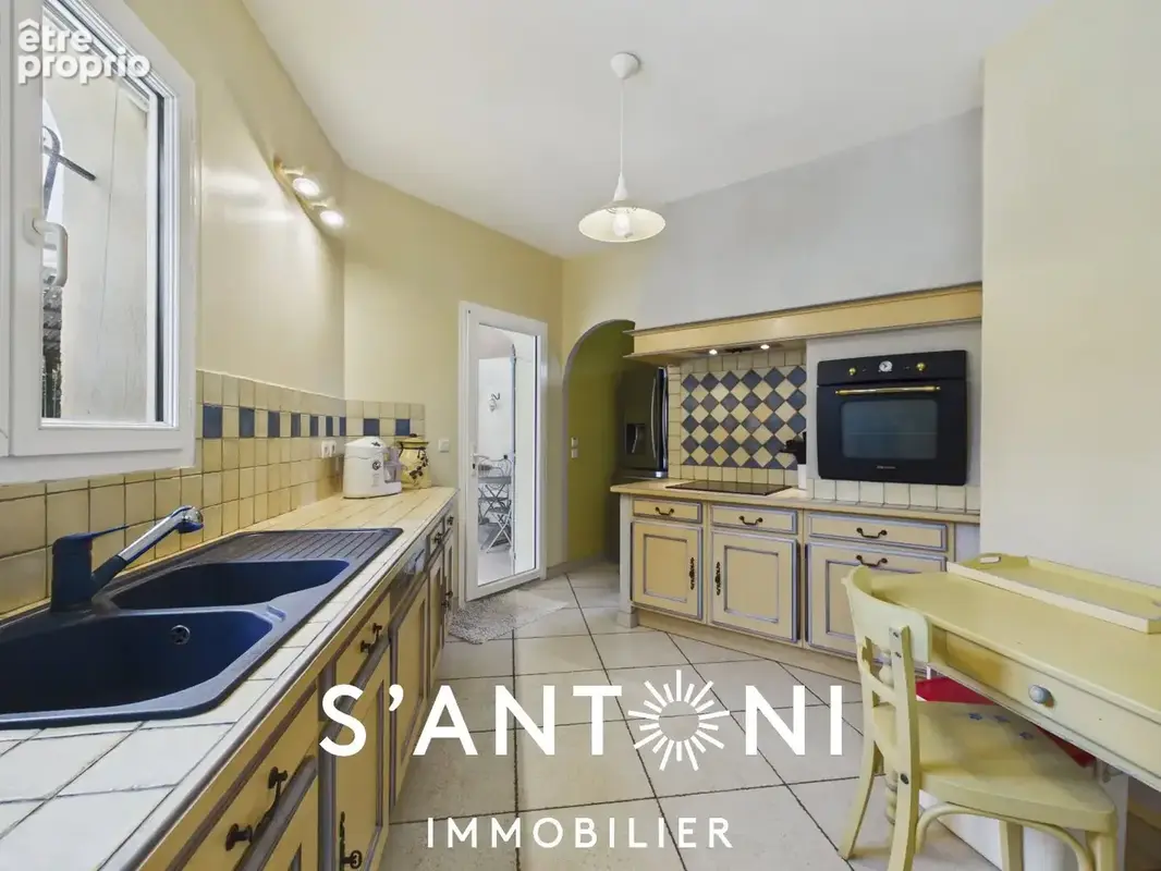 Portiragnes  villa plain-pied 136 m²  4 chambres  piscine chauffée  terrain 1 400 m²  dpe c/a - photo 13