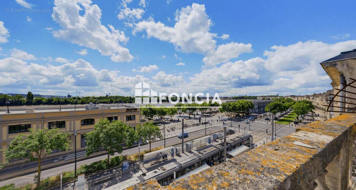 Appartement à BORDEAUX