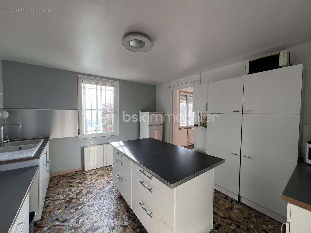 Maison à COUBLEVIE