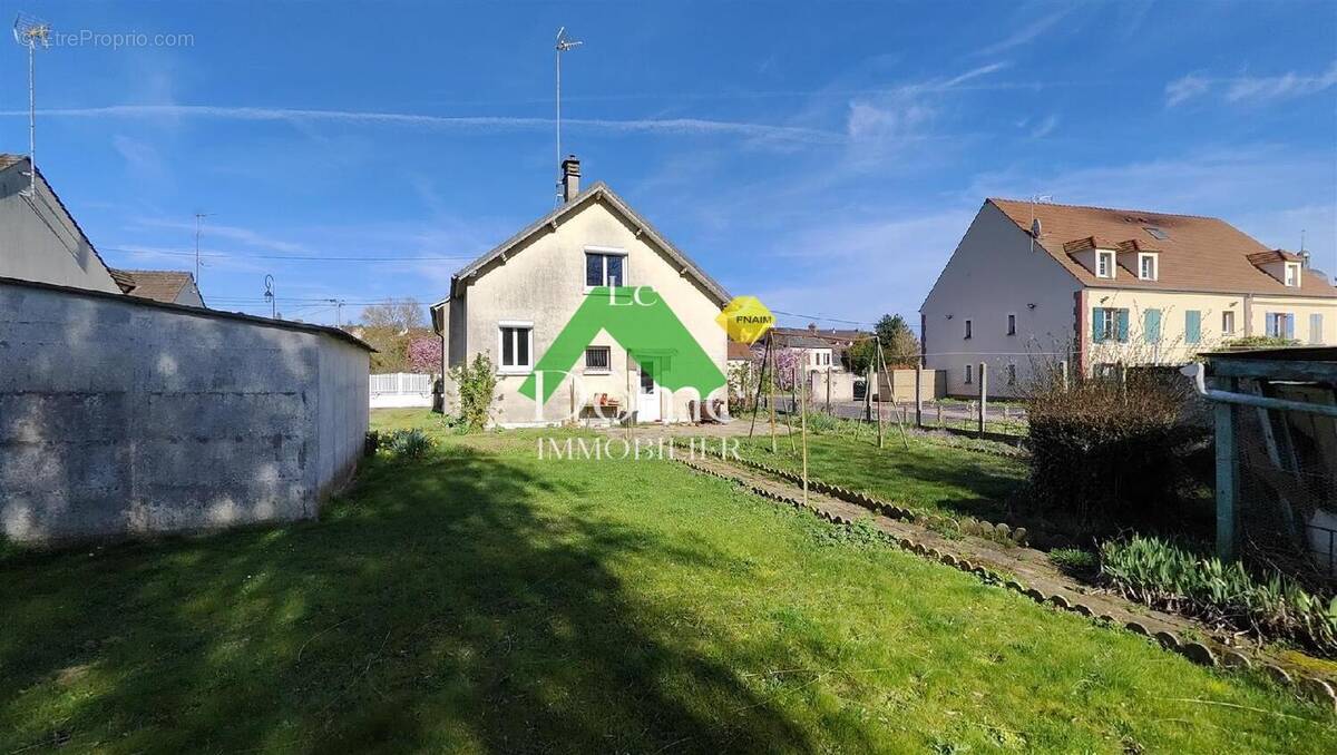Maison à PERSAN