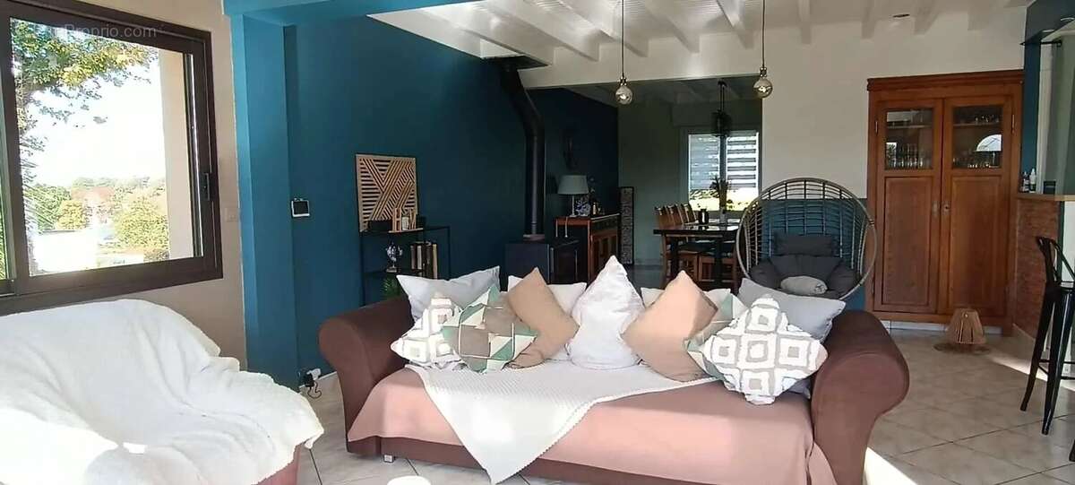 Maison à SAINT-THURIAU