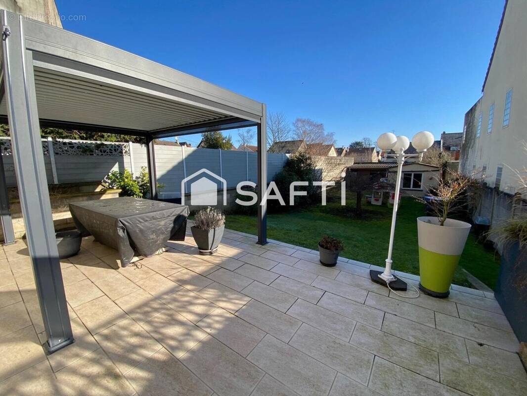 Photo 1 - Maison à PONTAULT-COMBAULT