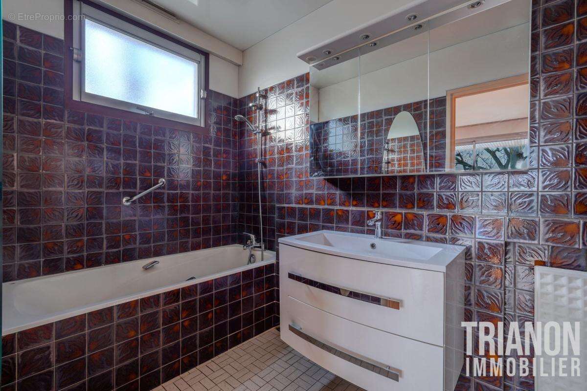 Appartement à SAINT-GRATIEN