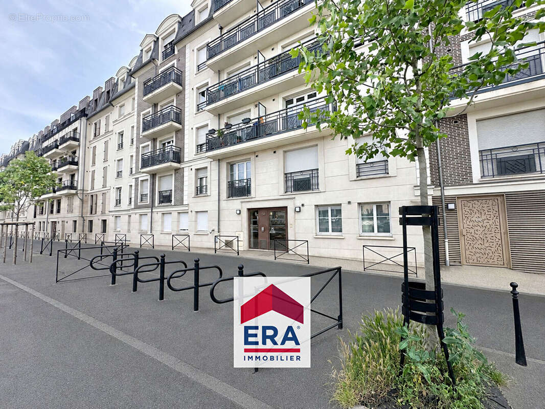 Appartement à SARTROUVILLE