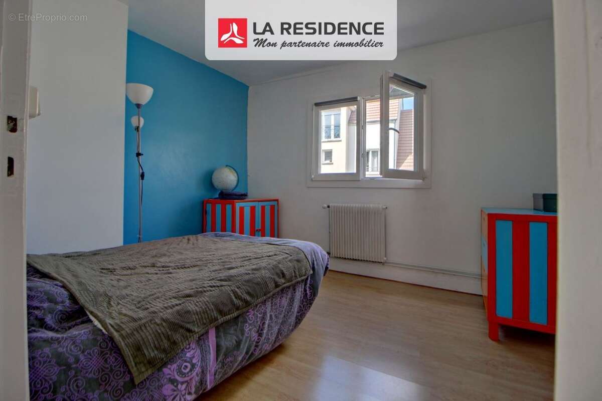 Maison 100 m² à Les Clayes-Sous-Bois  - photo 7