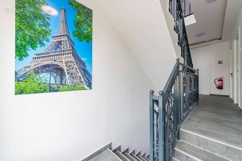 Appartement à PARAY-VIEILLE-POSTE