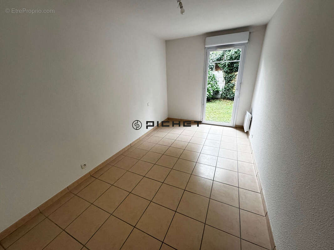 Appartement à LE BOUSCAT