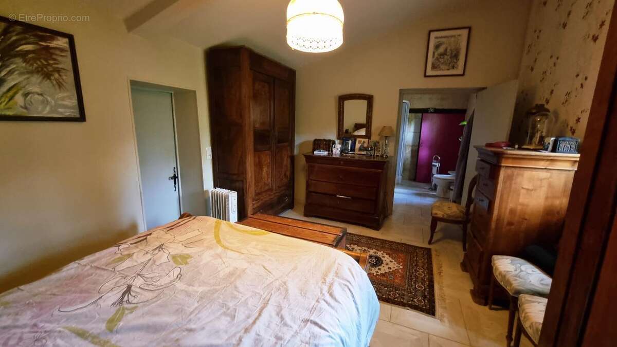 Maison à SAINT-FELIX-DE-VILLADEIX