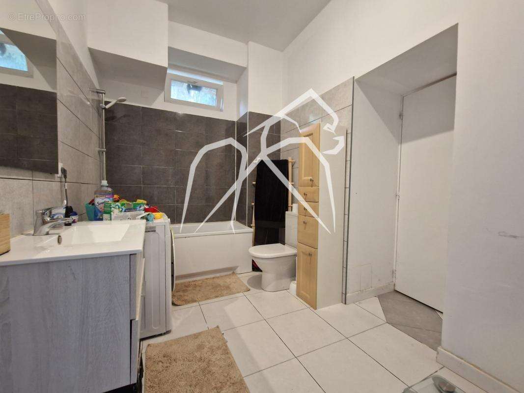 Appartement à BOIS-L'EVEQUE