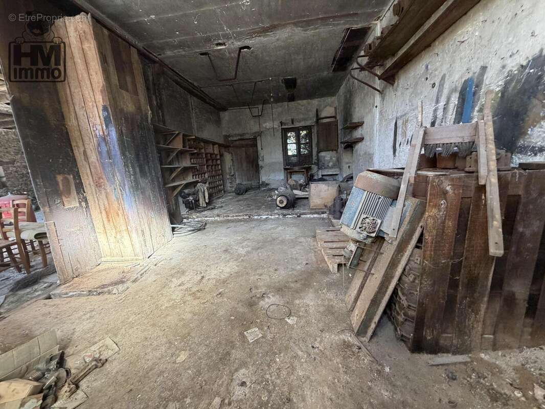 n°3 - Maison à LUBERSAC