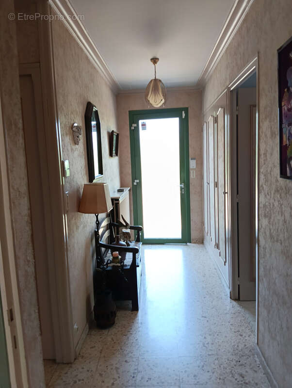 Maison sur sous sol de 99.6 m2 avec annexes - photo 11