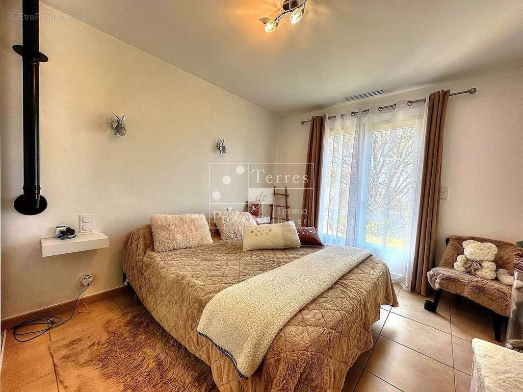 Maison à VILLECROZE