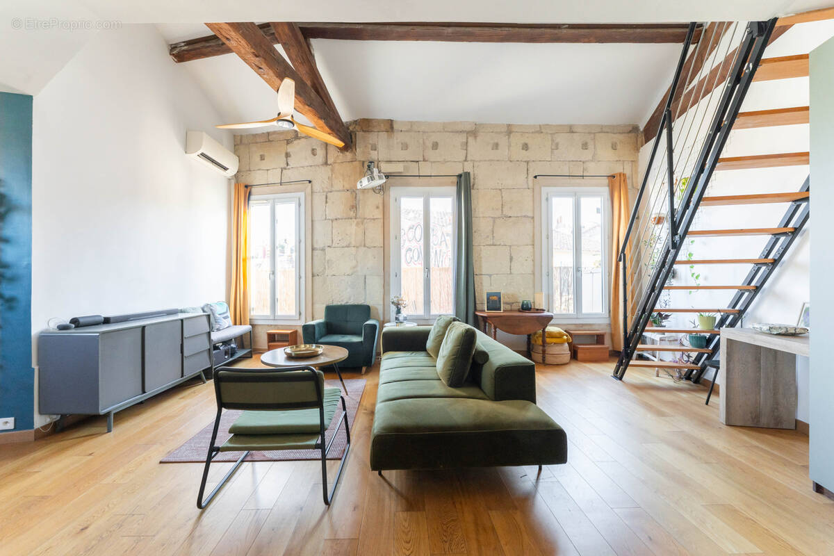 Appartement à MARSEILLE-6E