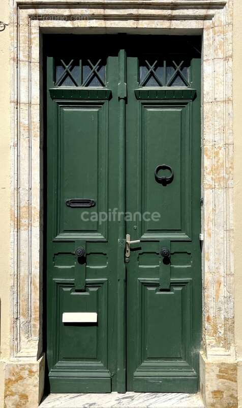 Jolie maison en plein centre de FLEURANCE (32), 165 m2, 5 pièces, 3 chambres, cave, jardin clos et puits - photo 23