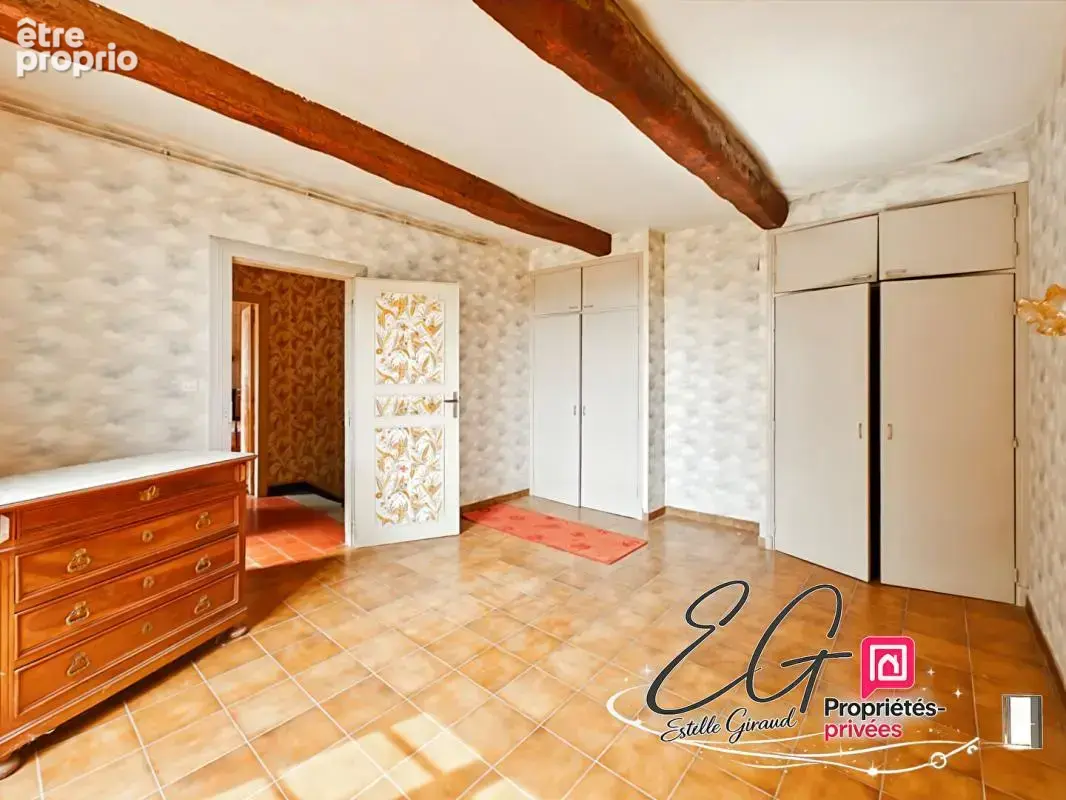 Maison de maître en pierre, 6 chambres, grand terrain et dépendances - photo 7