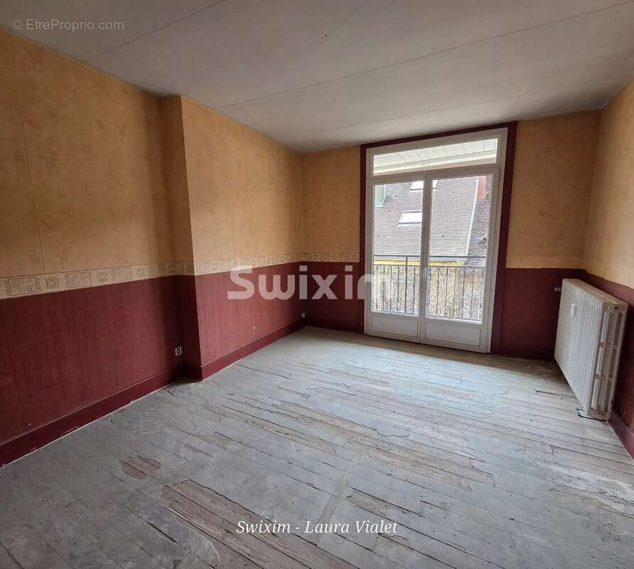 Appartement à POLIGNY