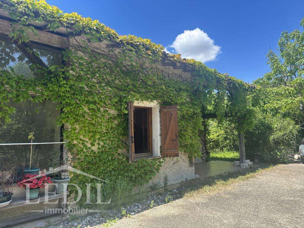Maison à MAUVEZIN